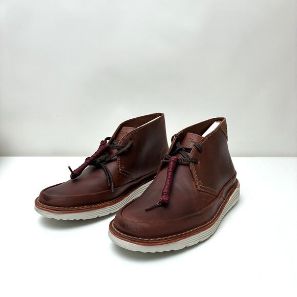 NIB Clarks Men's Bruno Top Chukka Brown Leather Boots - US10.5 D; EU44